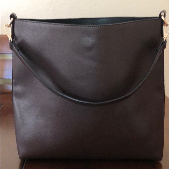Handbags - Brown faux leather tote